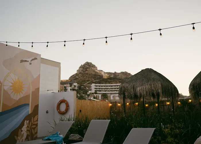 Mayan Monkey Los Cabos - Social Hostel (Adults Only)