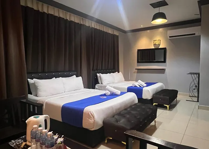 Ghazrins Hotel Dataran Larkin