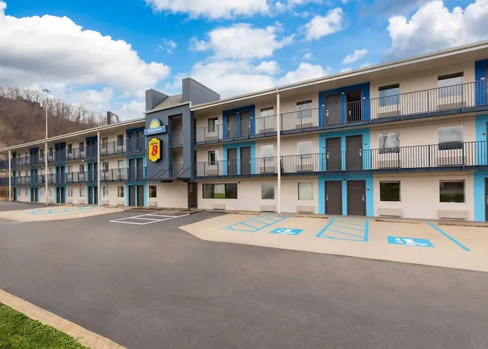 Super 8 By Wyndham Charleston Wv
