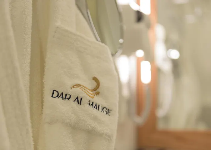 Dar Al Mauge Boutique Hotel With Outdoor Pool