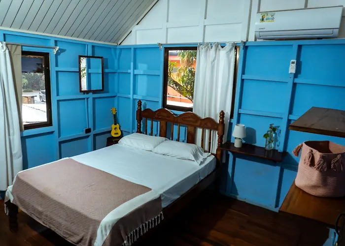 Hotels in Playa Santa Teresa (Puntarenas)