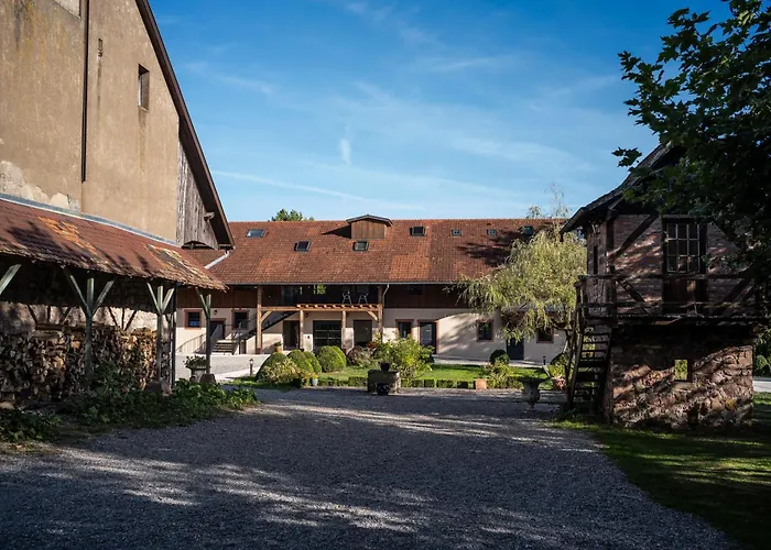 Hotel Du Domaine Saint Loup