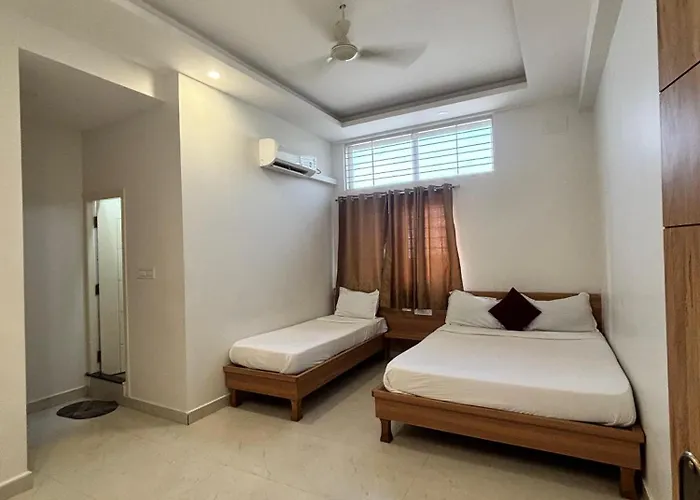 Seema Palace Inn 1 Km From Railwaystaion