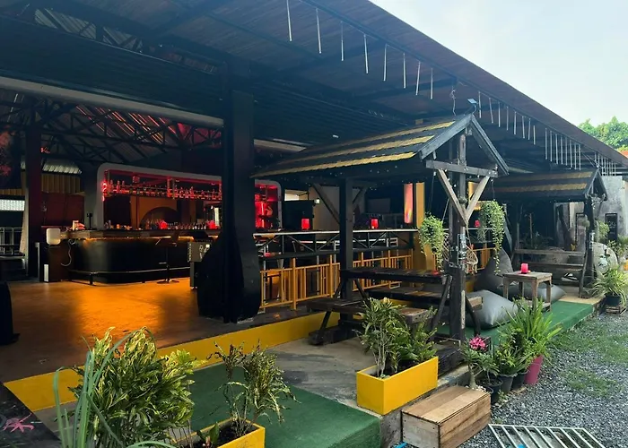 Mbar Hostel Haad Rin