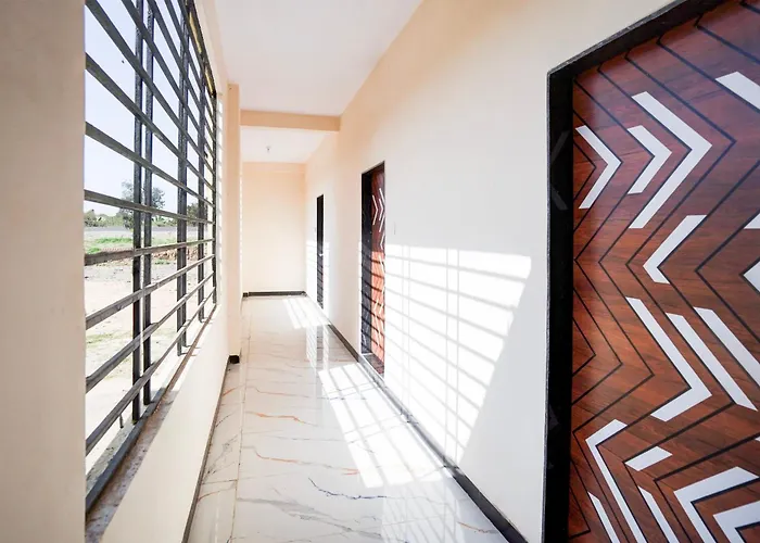Hotel O Midwaytreat Burhanpur