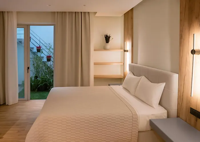 Elite Patras Suites