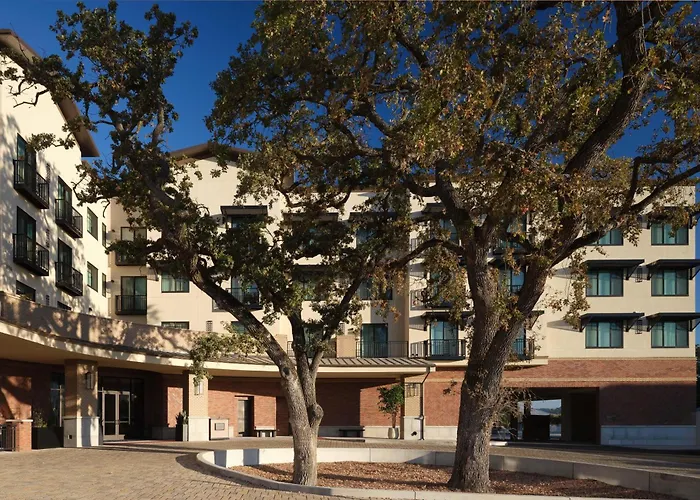 The Ava Hotel Paso Robles, Curio Collection By Hilton
