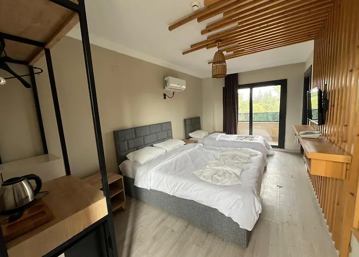 Mette Otel