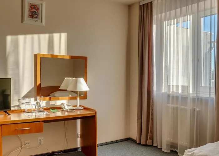 Nova City Hotel