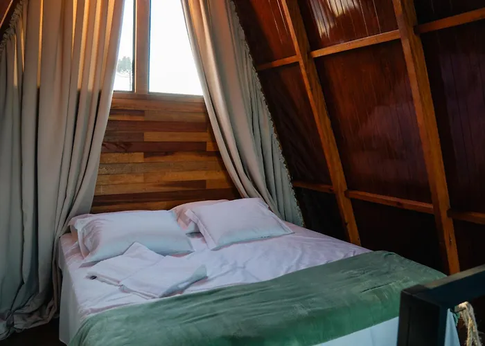 Mont Hermon Hotel Castro