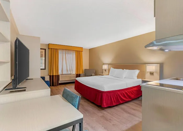 Mainstay Suites Lansing West
