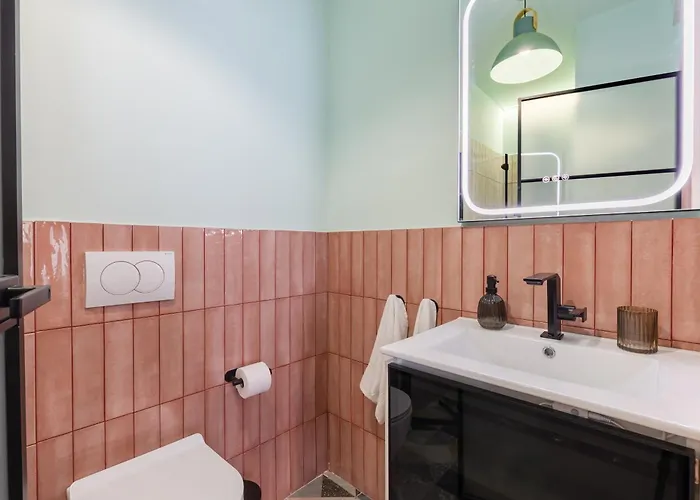 Charm Beach Retreat