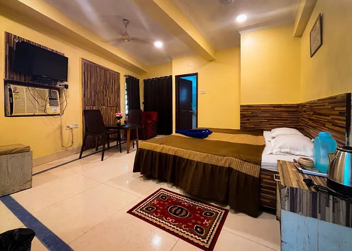Hotel Tulip Near Sea Beach