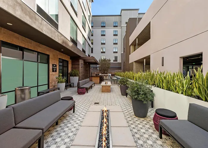 Home2 Suites By Hilton Riverside Downtown Convention Center