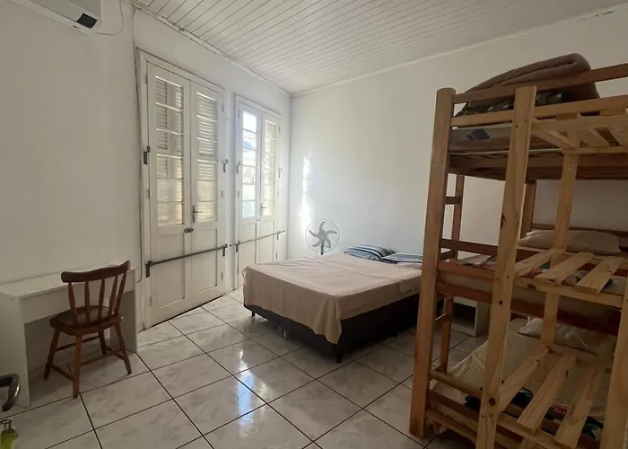 Hostel Proximo A Shopping Total - Rodoviaria - Hosp Presidente Vargas