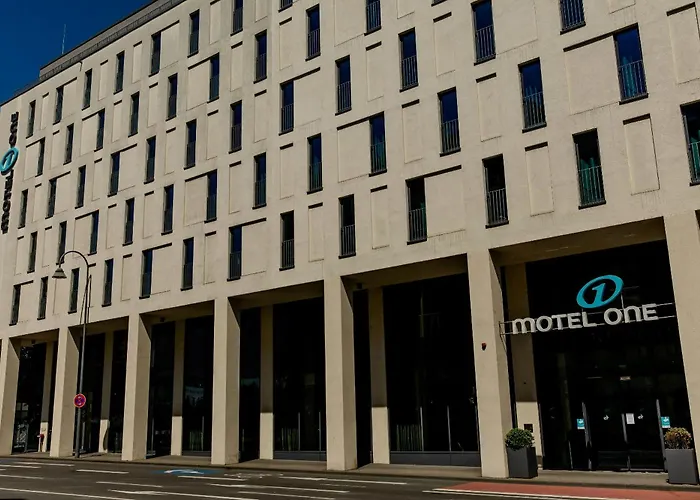 Motel One Köln-Mediapark