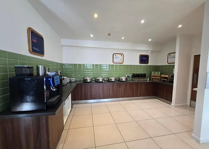 Holiday Inn Express Wakefield By Ihg