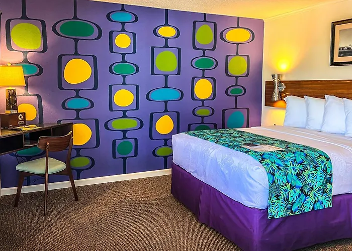 Roadrunner Lodge Motel