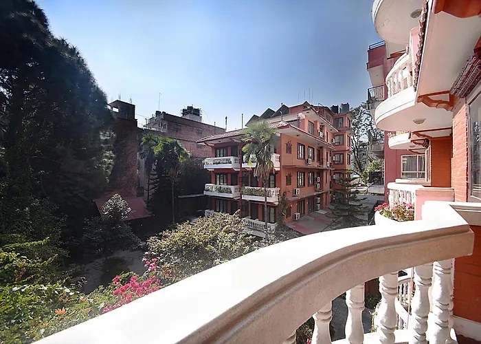 Hotel Nirvana Garden