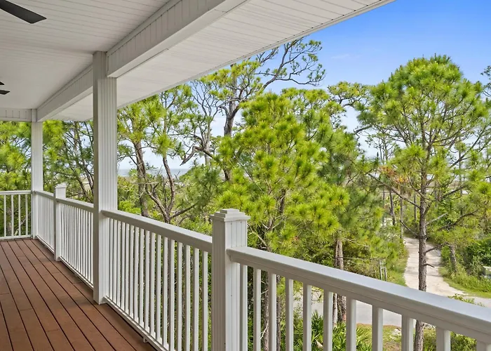 Luxury Renovated Bayview Home W/ Private Pool & Resort Amenities | St. George Island