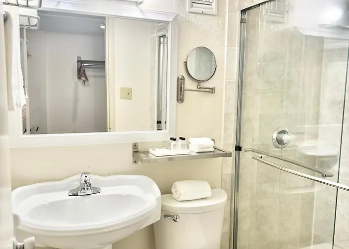 Executive Inn - Fort Lee