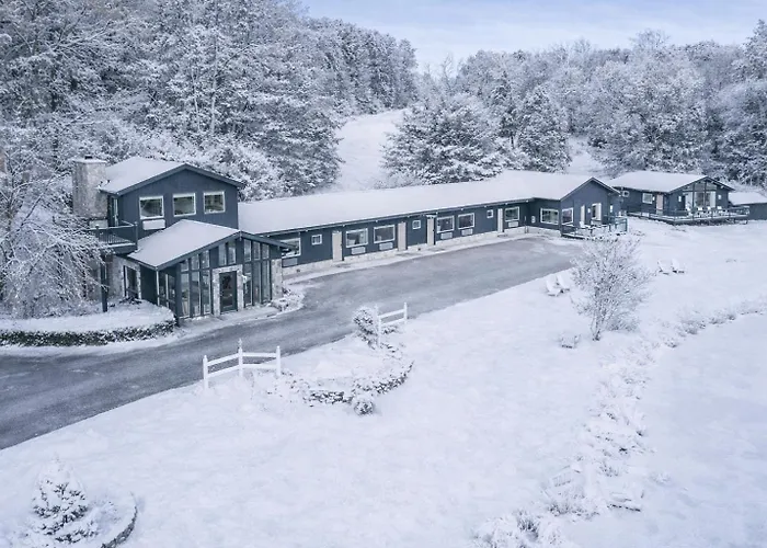 Lakelyn Lodge