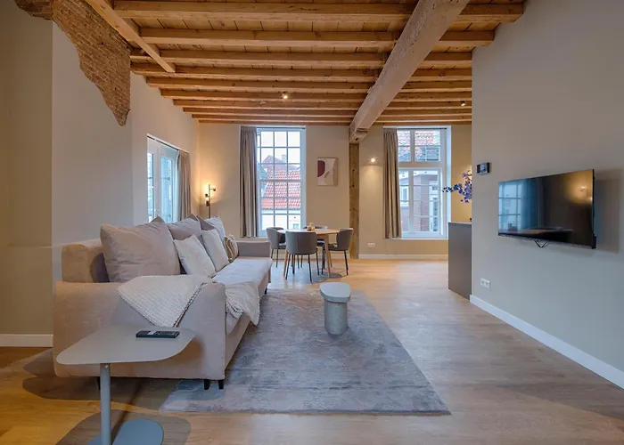 House Of De Swaen Apartments