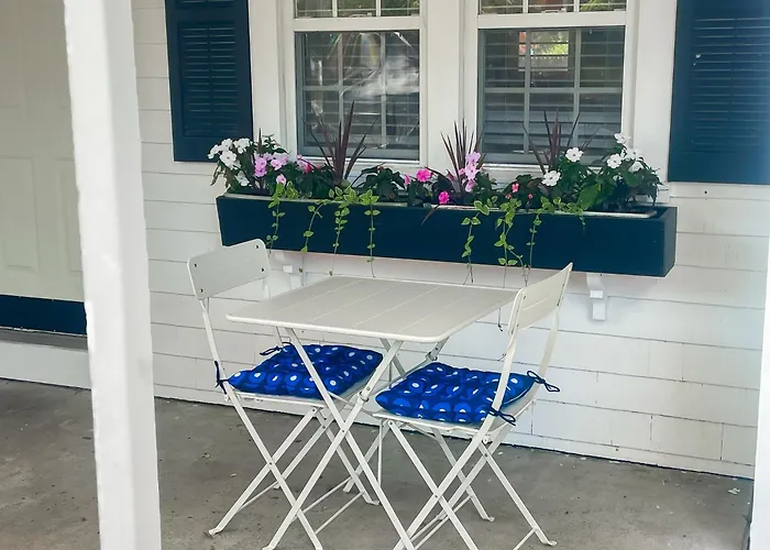 Cape Cod Motor Inn