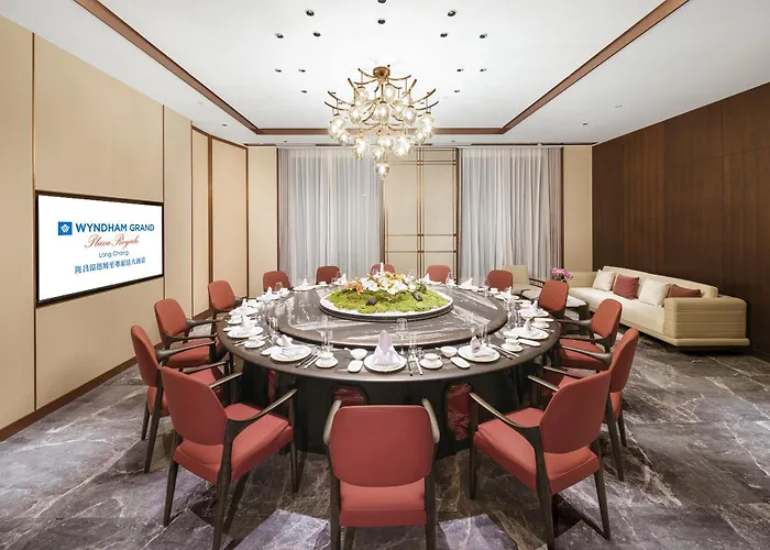 Wyndham Grand Plaza Royale Longchang