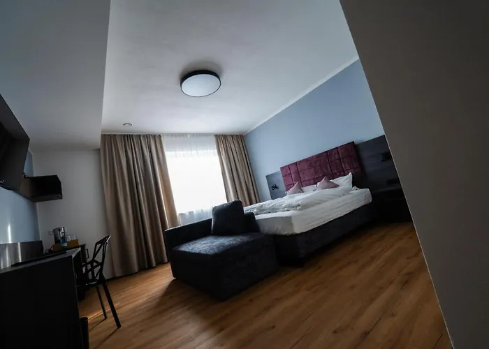 Pen Smart Hotel