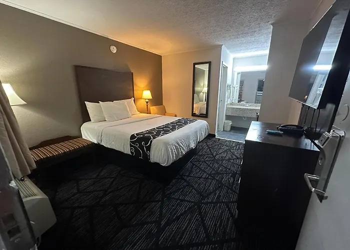 New Travel Inn