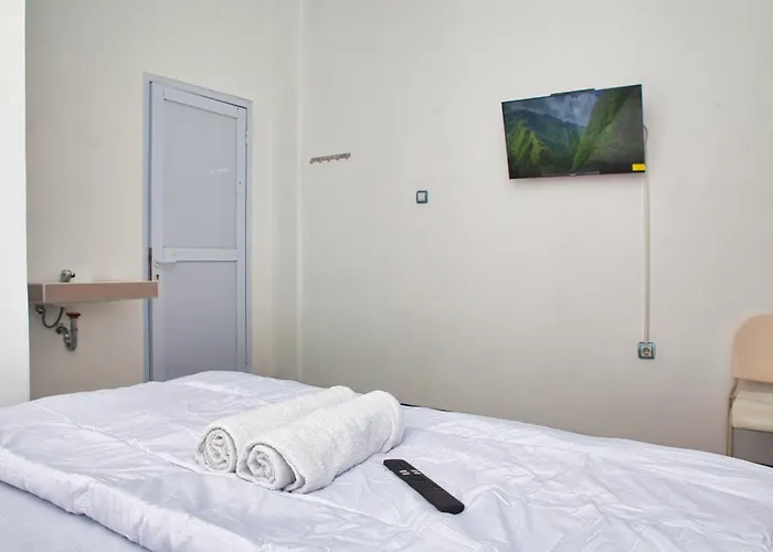 Clarissa Guest House Cisarua Bandung