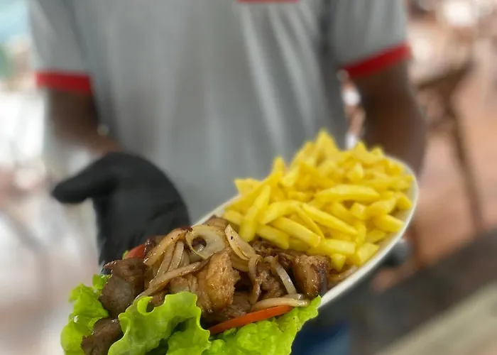 Hotel e Conveniência G3
