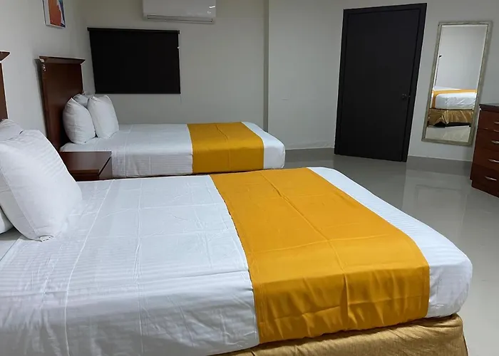 Hotel Frontera Baja