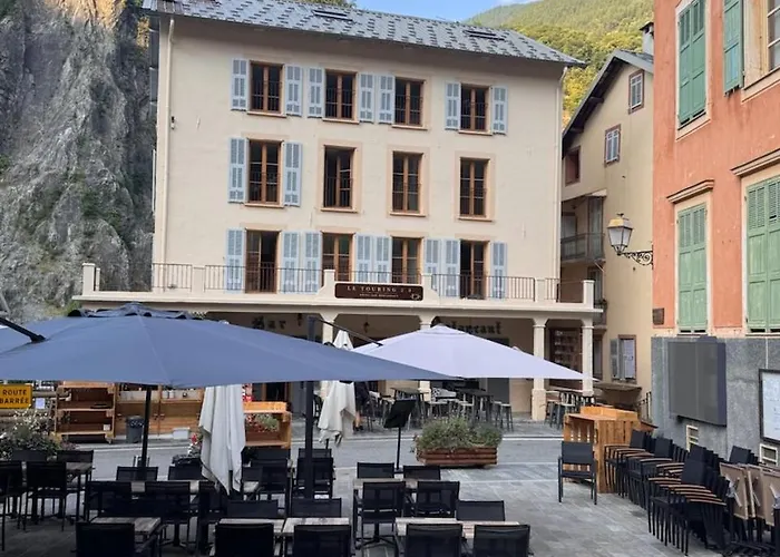 Isola Hotels
