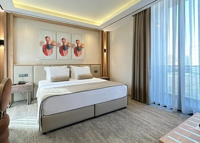 Solia Hotel