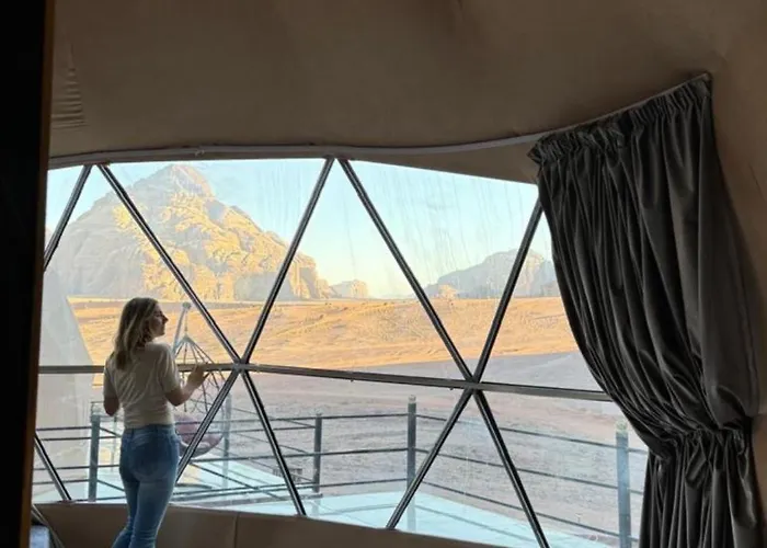 Wadi Rum Rotana Bubble Luxury Camp