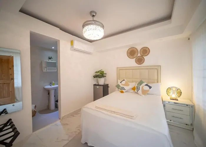Room In Sosua Center With Outdoor Jacuzzi