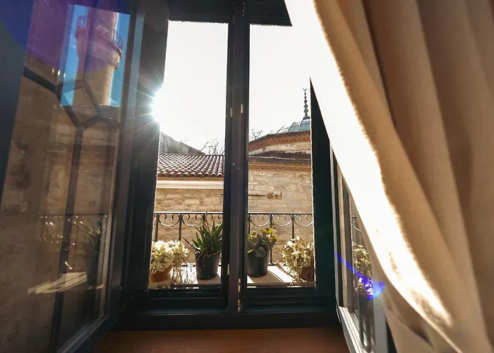 Atrium Suites Tas Konak