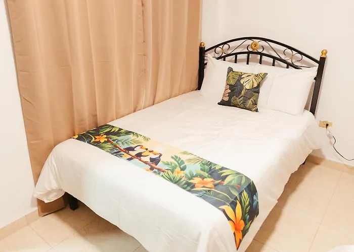 Hotel Plaza Los Tucanes