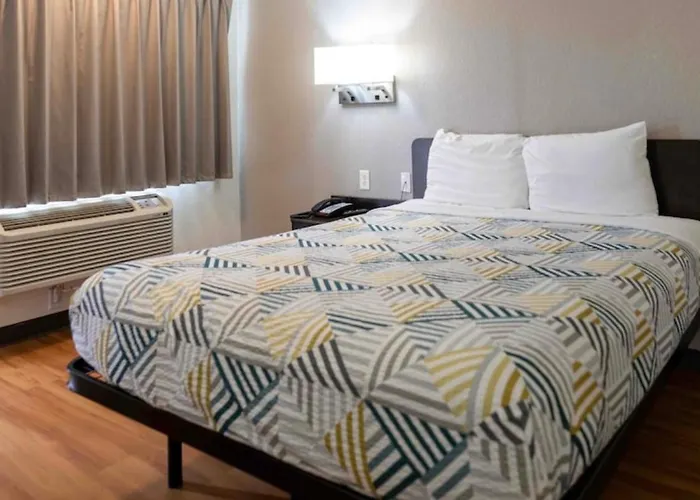 Motel 6