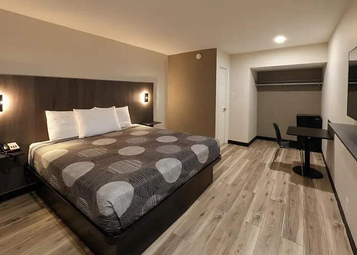 Star Inn & Suites