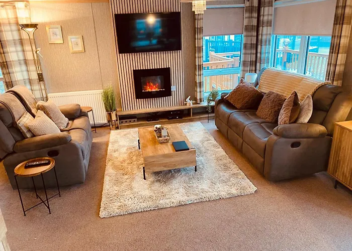 Looby Lodge
