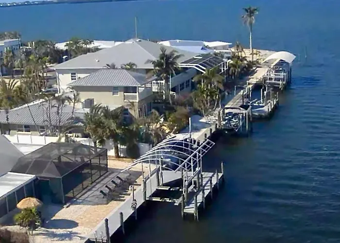 Open For Spring Break! Dockside Oasis On The Canal