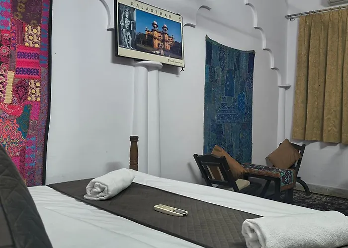 Pink Floyd Cafe & Hotel , Pushkar