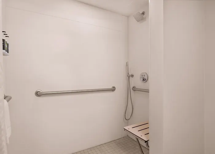 B&B Hotel Orlando International Drive Near Universal - Newly Renovated!