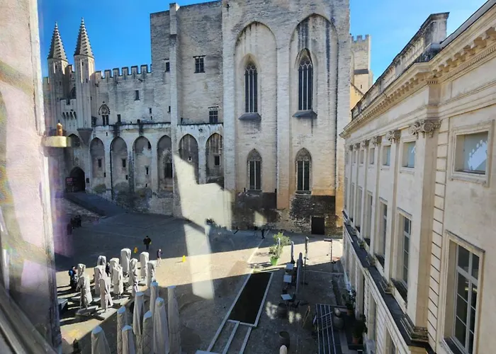 Hotel Du Palais Des Papes