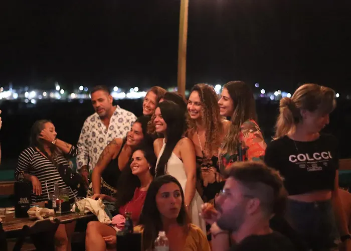 Che Lagarto Hostel Bar & Beach Club