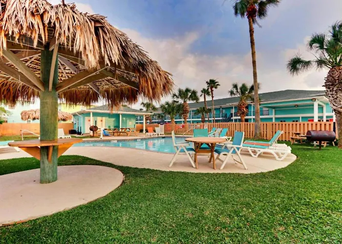 The Island Hotel Near Beach Port Aransas
