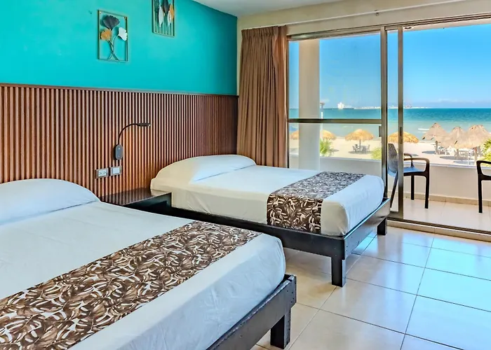 Hotel & Suites Domani